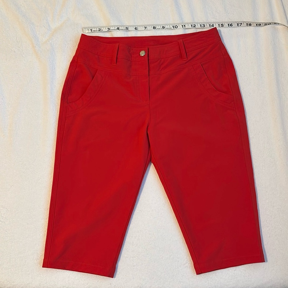 Nivo red lightweight casual capris
